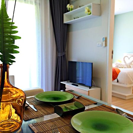 Happy Place Phuket Phòng bức ảnh
